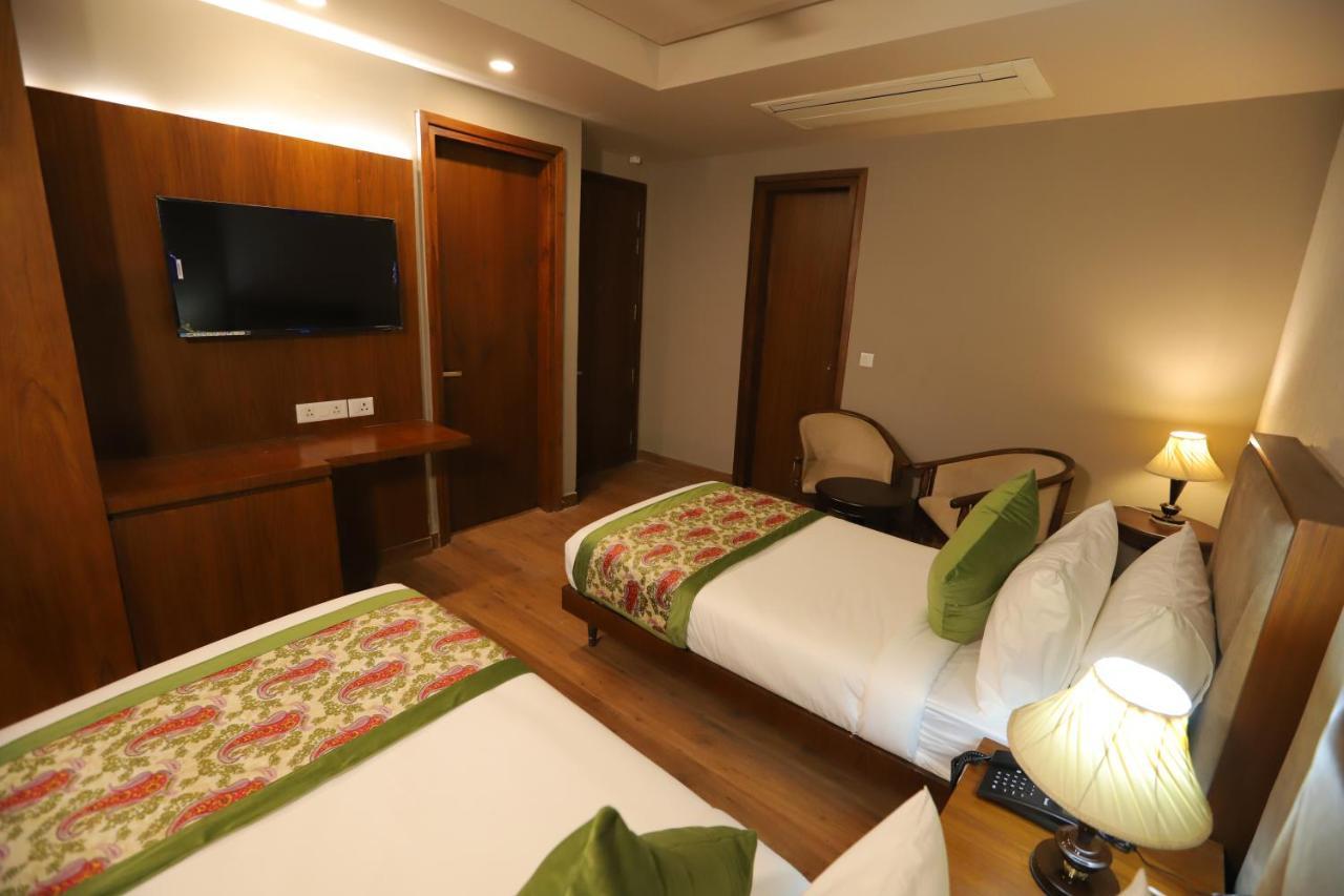 Ip Royal Hotel - نيودلهي المظهر الخارجي الصورة