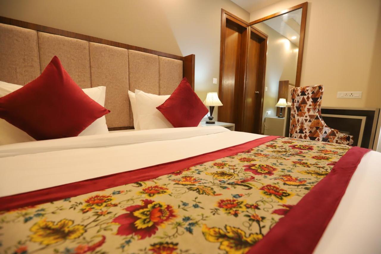Ip Royal Hotel - نيودلهي المظهر الخارجي الصورة